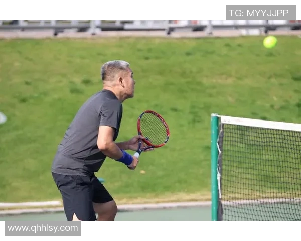 南京网球队包夹战术深度解析及其在网球比赛中的应用与影响 南京网球队包夹战术深度解析及其在网球比赛中的应用与影响