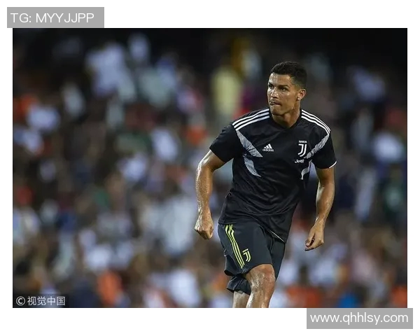 足球明星魅力尽显的高清壁纸分享让你随时感受绿茵场上的激情与荣耀 足球明星魅力尽显的高清壁纸分享让你随时感受绿茵场上的激情与荣耀